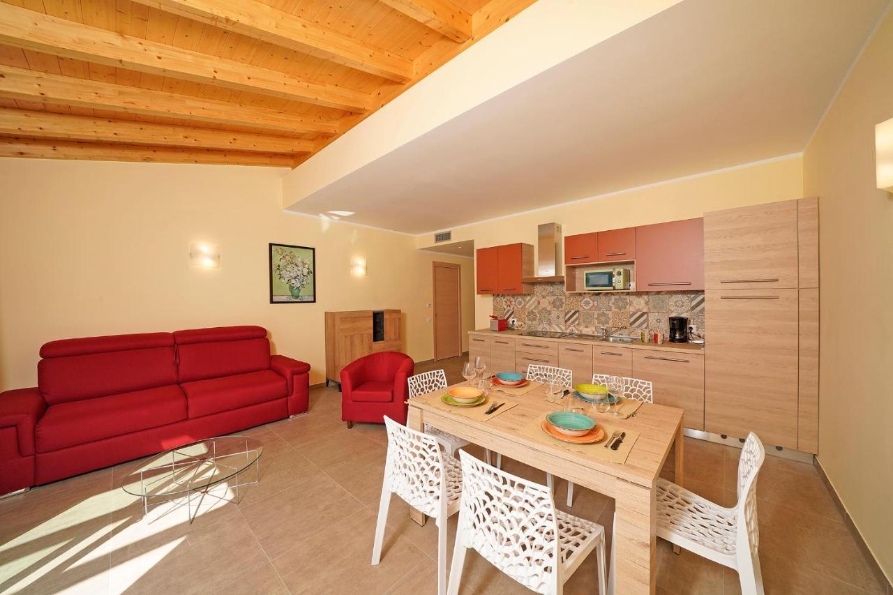 Residence Dany Appartamenti Con Cucina Vista Lago Piscina E Parcheggio Gargnano Zewnętrze zdjęcie