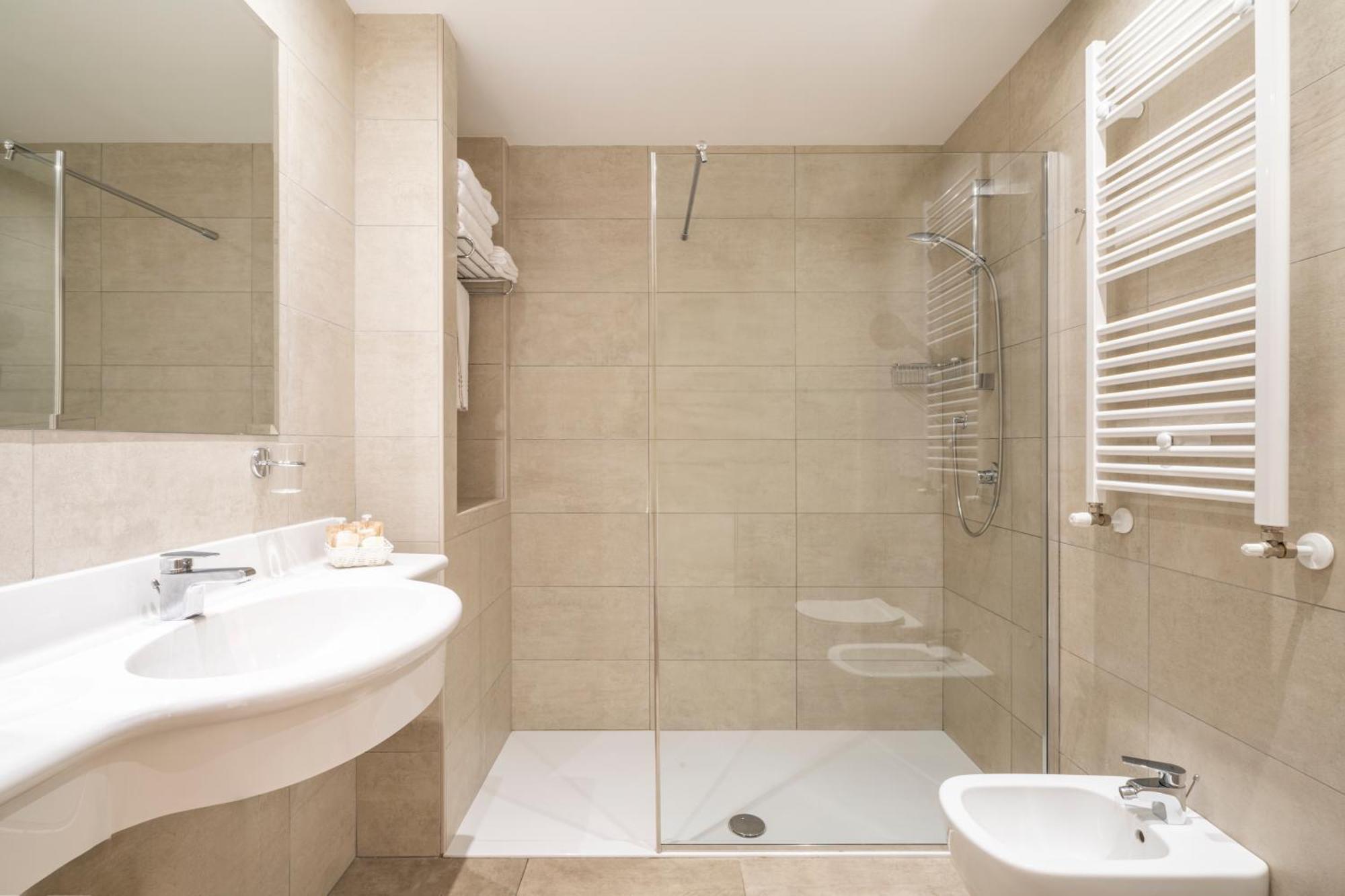 Residence Dany Appartamenti Con Cucina Vista Lago Piscina E Parcheggio Gargnano Zewnętrze zdjęcie