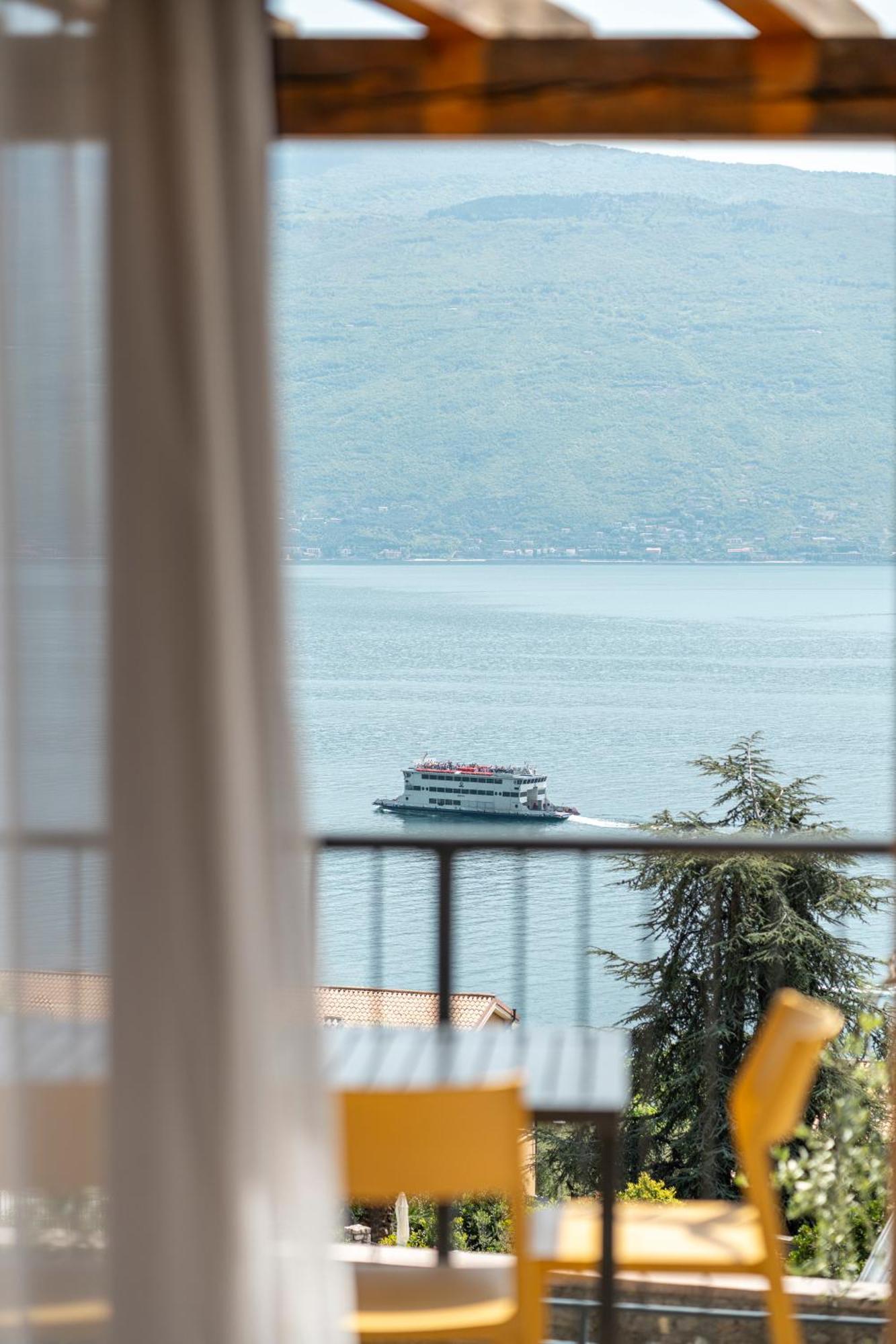 Residence Dany Appartamenti Con Cucina Vista Lago Piscina E Parcheggio Gargnano Zewnętrze zdjęcie