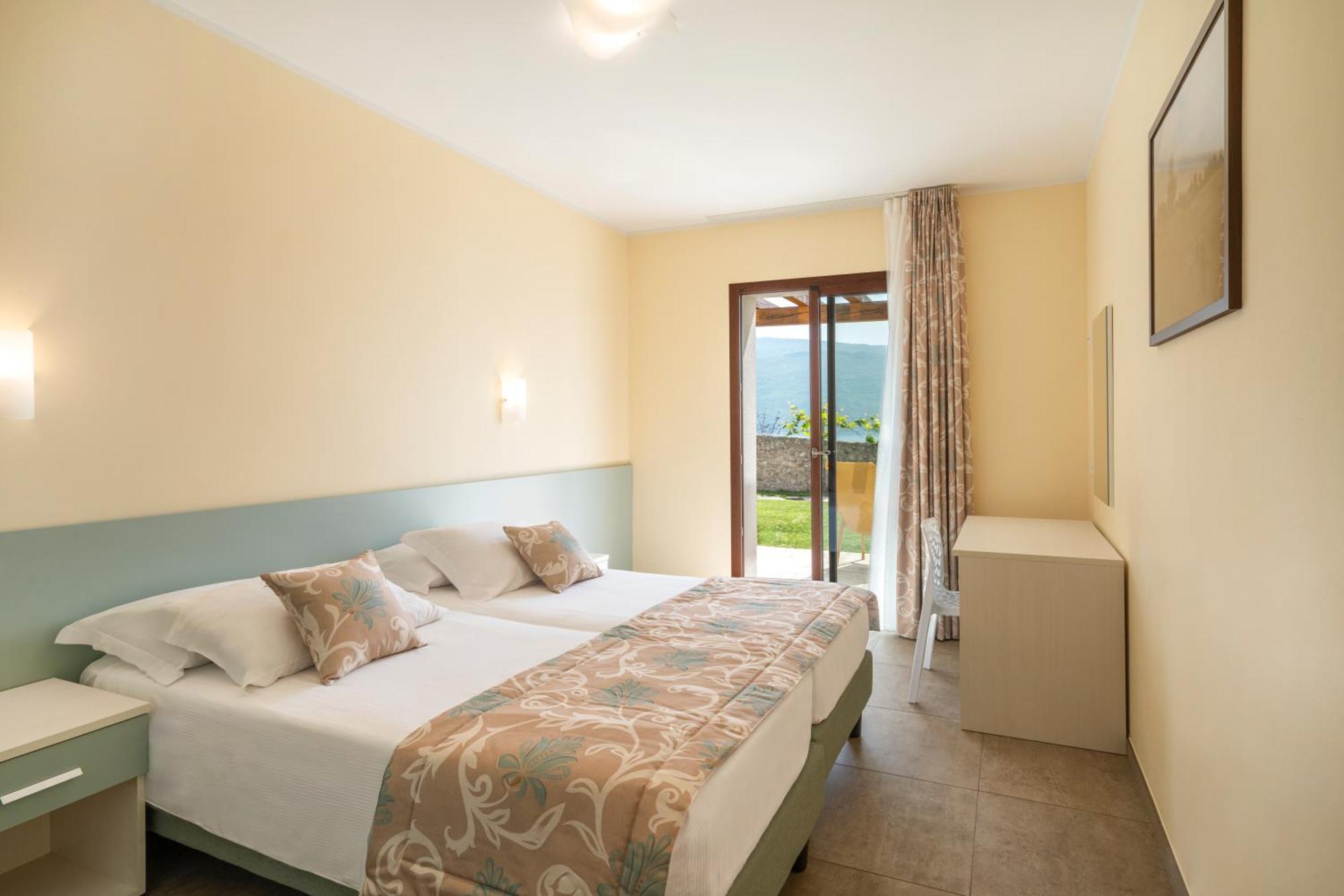 Residence Dany Appartamenti Con Cucina Vista Lago Piscina E Parcheggio Gargnano Zewnętrze zdjęcie
