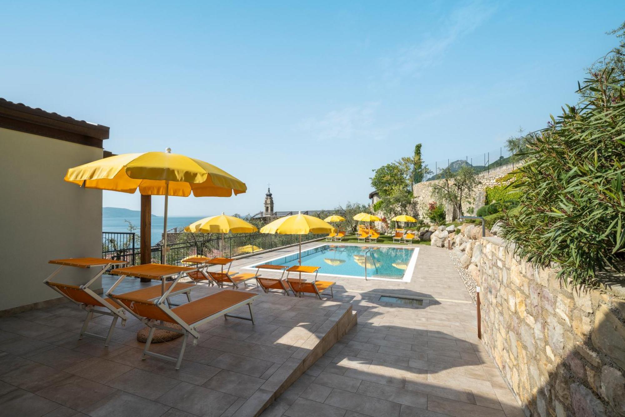 Residence Dany Appartamenti Con Cucina Vista Lago Piscina E Parcheggio Gargnano Zewnętrze zdjęcie