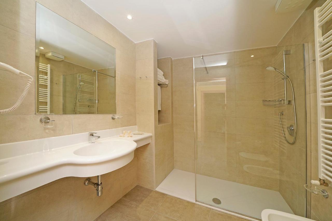 Residence Dany Appartamenti Con Cucina Vista Lago Piscina E Parcheggio Gargnano Zewnętrze zdjęcie