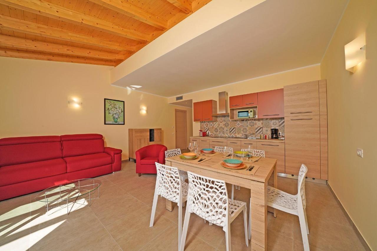 Residence Dany Appartamenti Con Cucina Vista Lago Piscina E Parcheggio Gargnano Zewnętrze zdjęcie